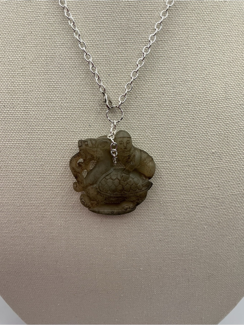 Vintage Jade Turtle Pendant Necklace
